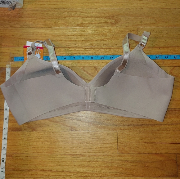 40B No Side Effects Underarm-Smoothing Comfort Wireless Lightly Line T-Shirt Bra - Picture 8 of 12